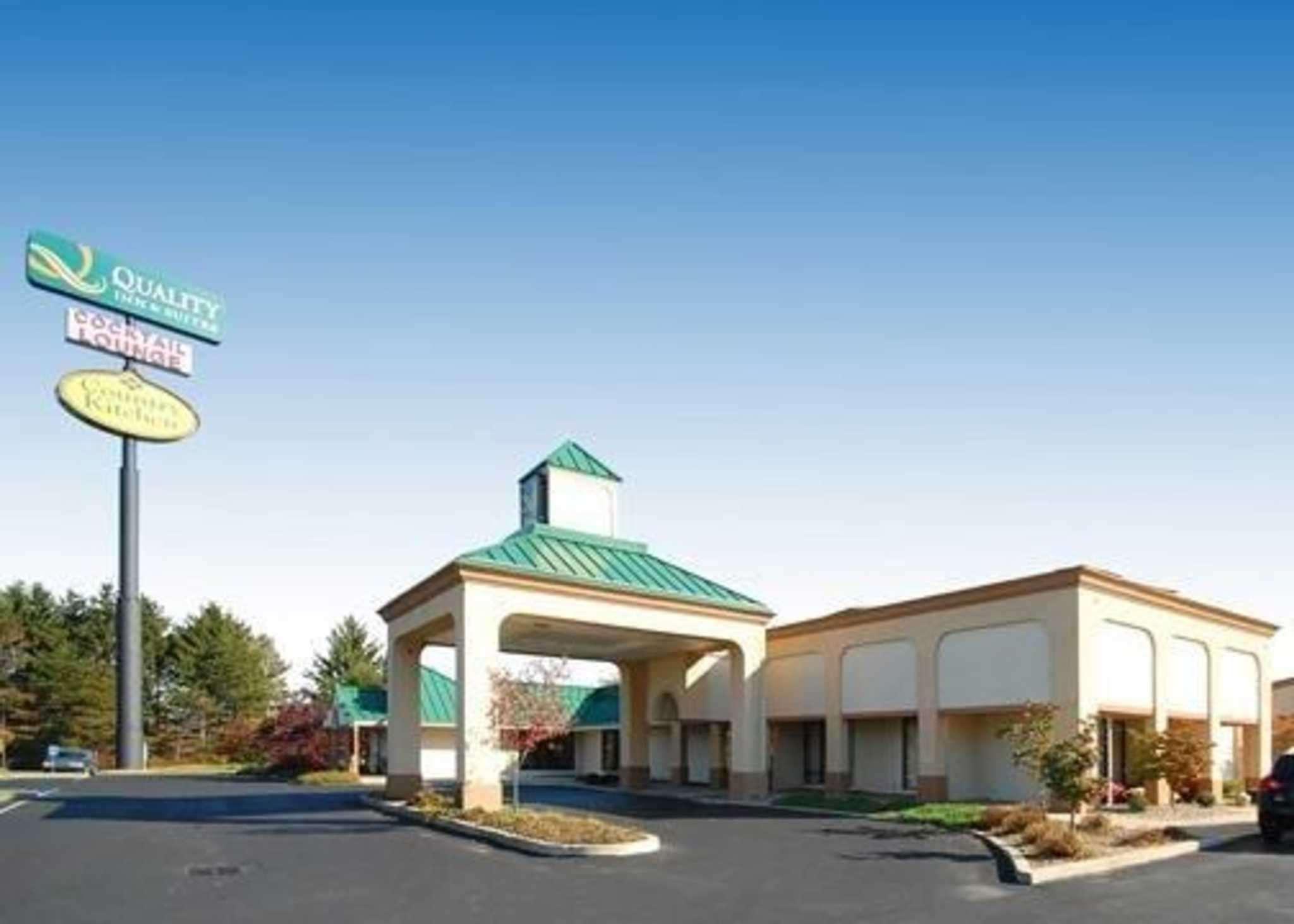 Quality Inn & Suites Данвил Екстериор снимка