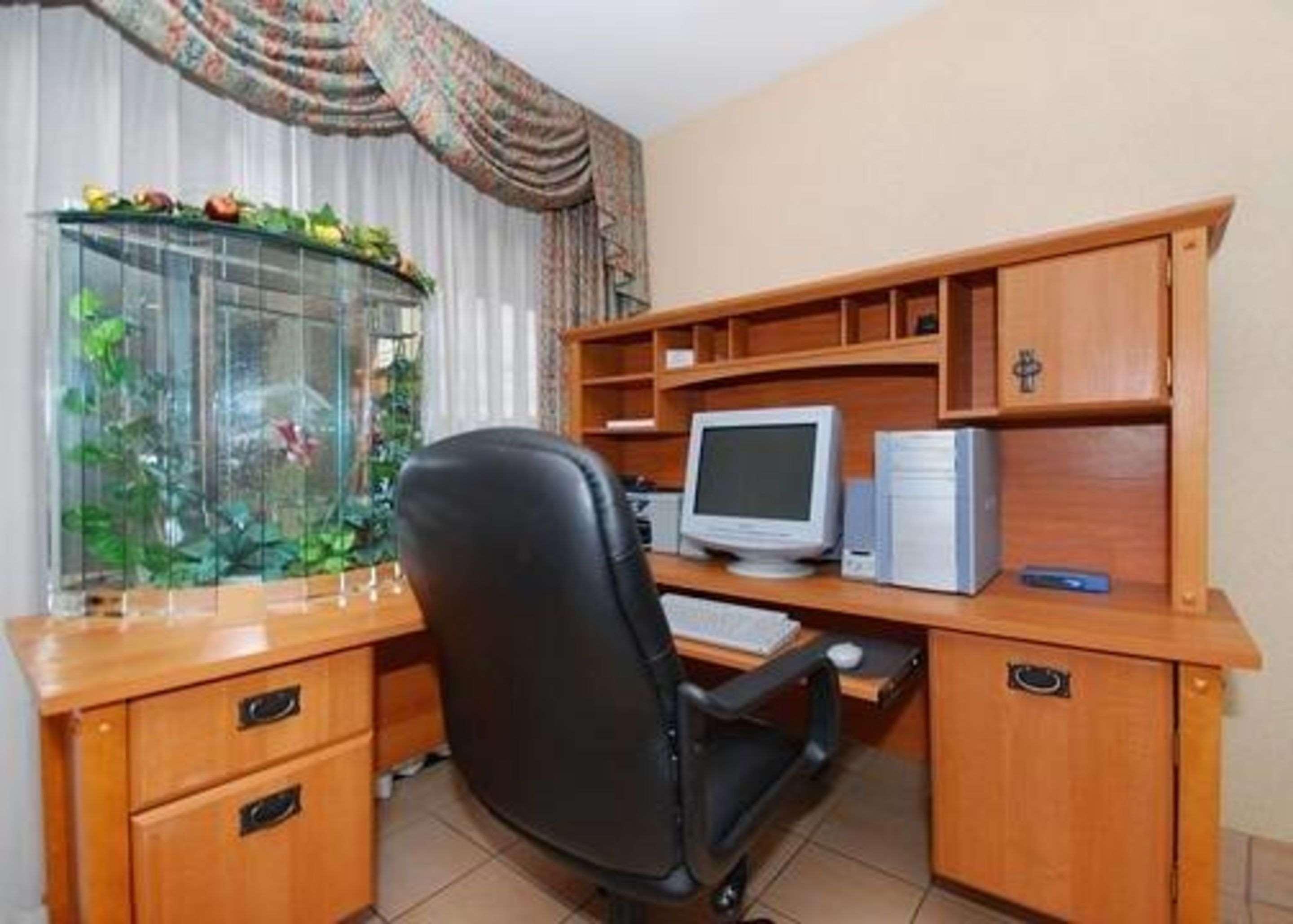 Quality Inn & Suites Данвил Екстериор снимка